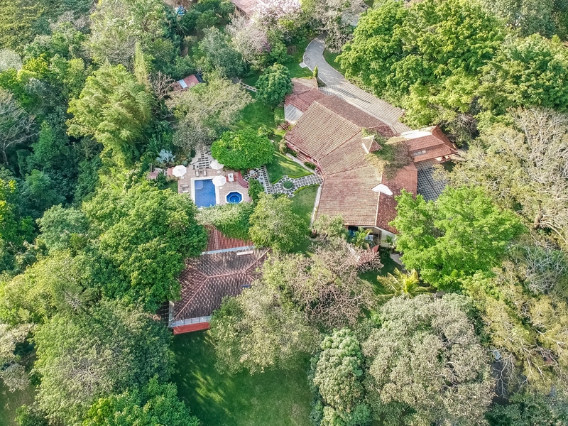 4 bed Single Family Homes For Sale in Ciudad Colon, San Jose - 1